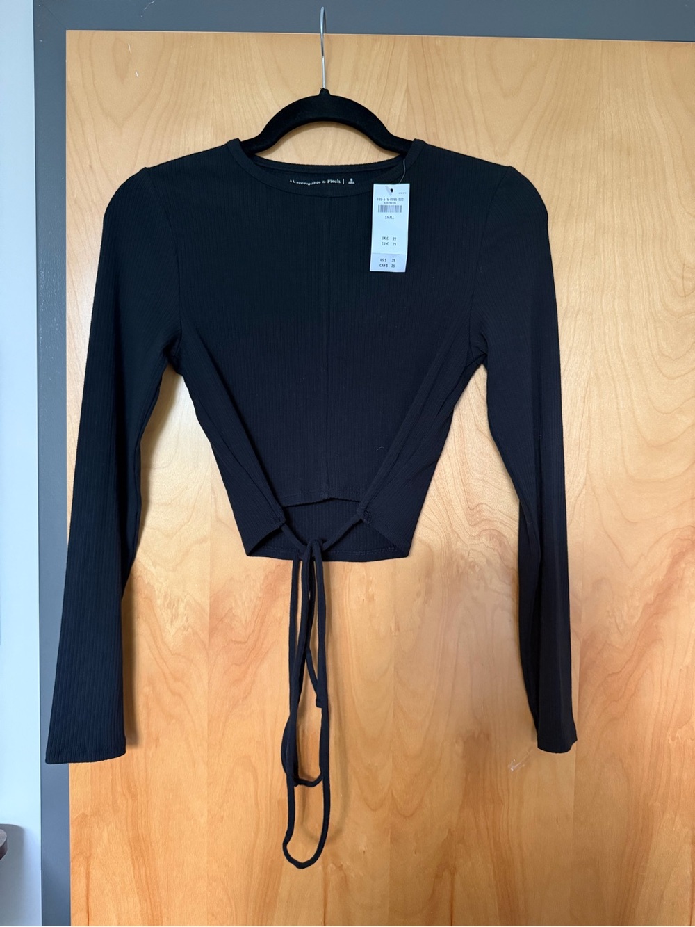 Abercrombie Black Long-Sleeve Tie-Front Crop Top - NWT